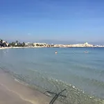 Grand Studio 7 minutes de la Plage et Climatisé sur Juan Les Pins