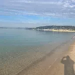 Grand Studio 7 minutes de la Plage et Climatisé sur Juan Les Pins